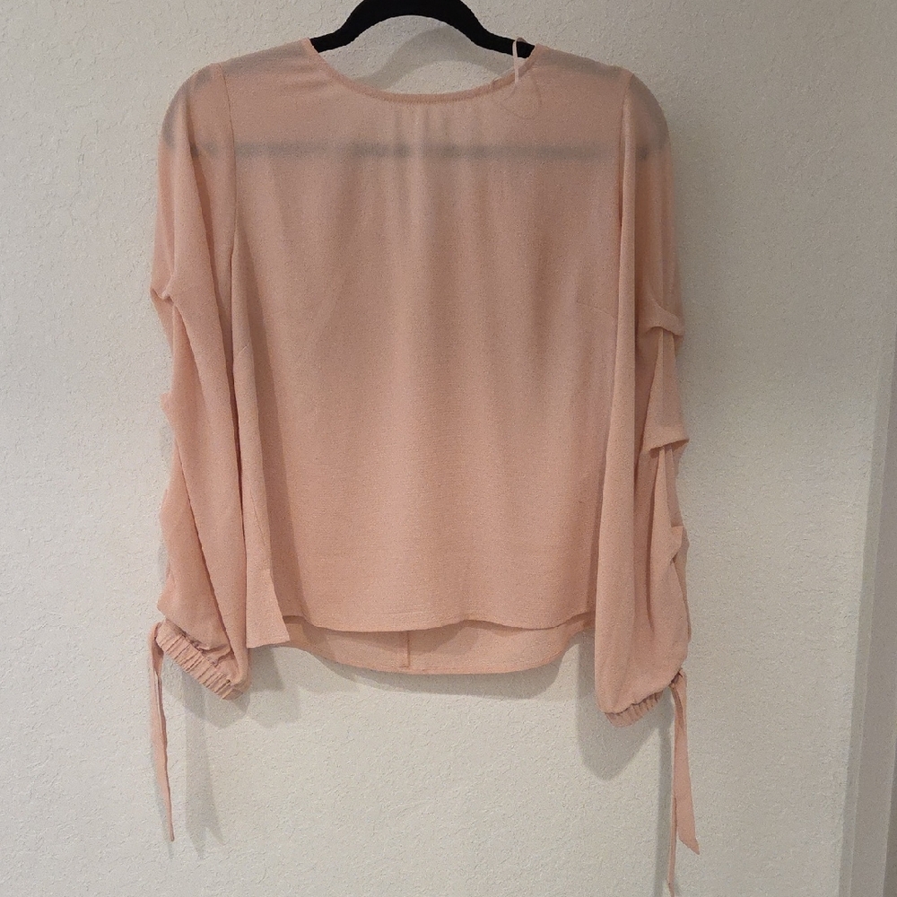 Vince Camuto Blush Pink Long-Sleeve Ruffle Sleeve Blouse